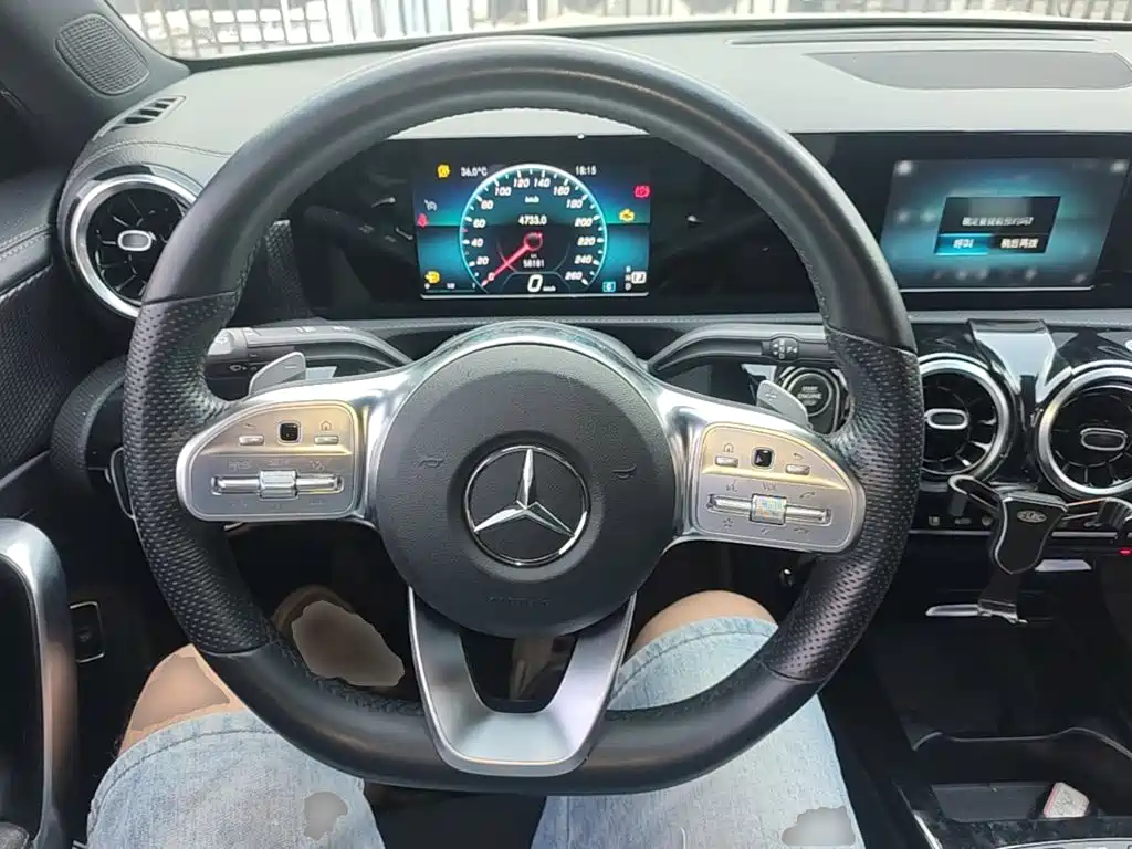 Mercedes-Benz A-Class 2019 — фото 11