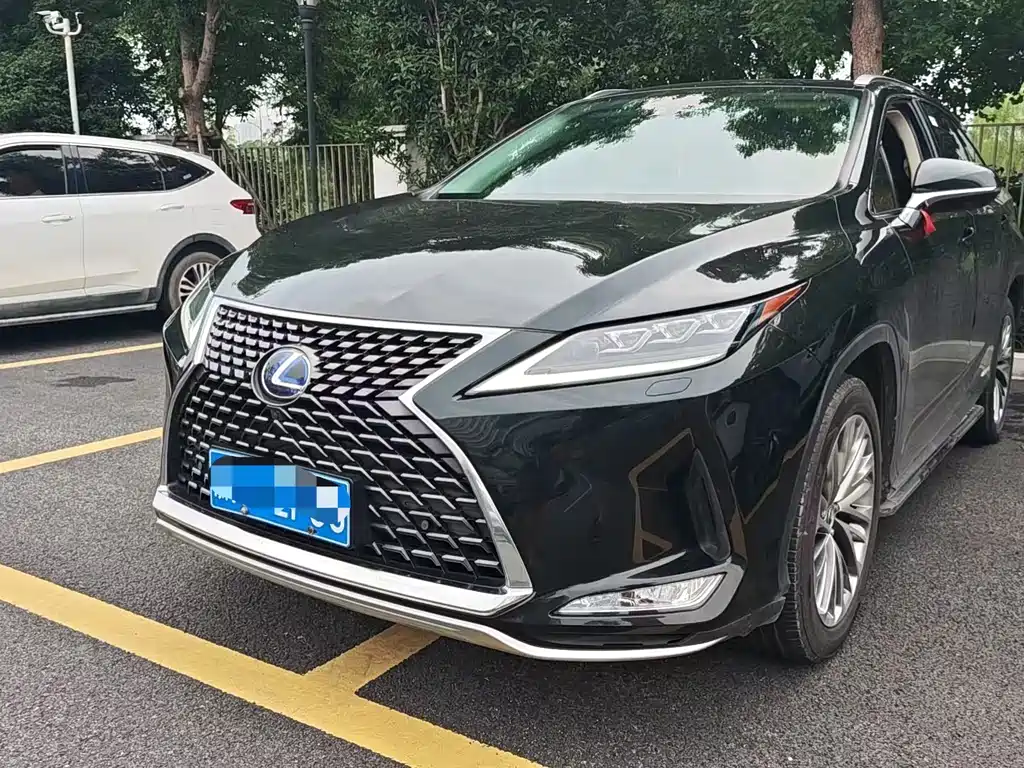 Lexus RX 2021