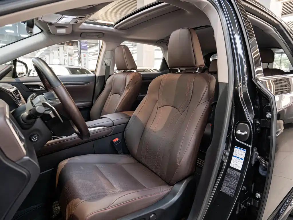 Lexus RX 2022 — фото 11