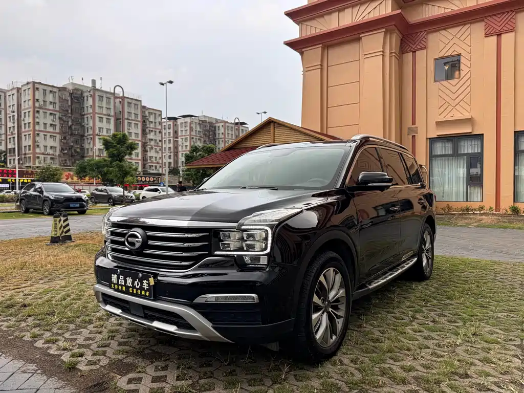GAC Trumpchi GS8 2018 — фото 19