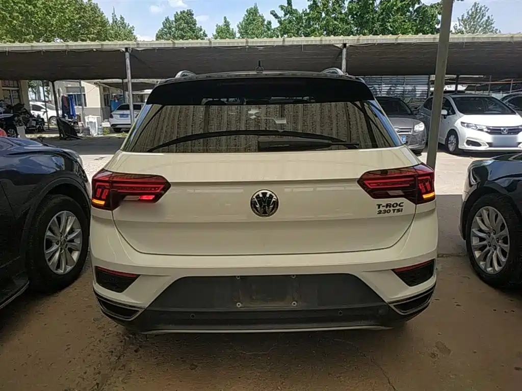 Volkswagen T-Roc 2018 — фото 6