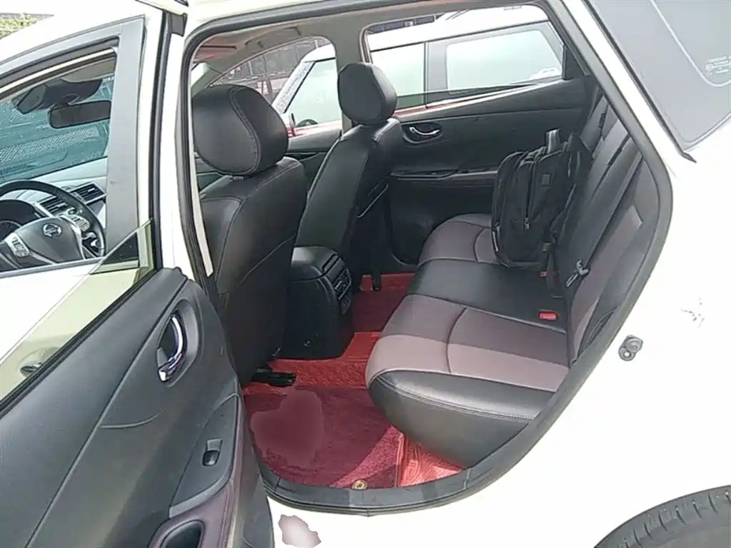 Nissan Tiida 2020 — фото 17
