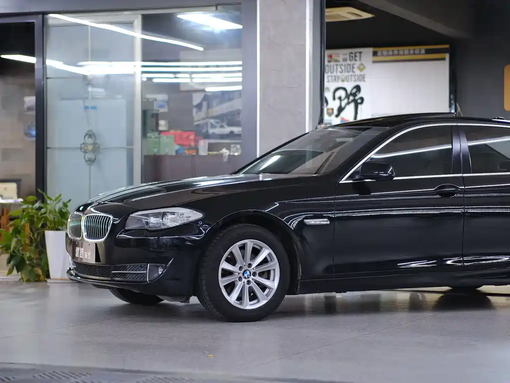 BMW 5 Series 2013 — фото 3