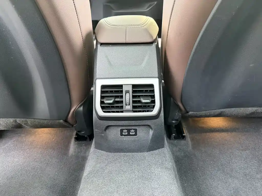 BMW 2 Series 2025 — фото 17