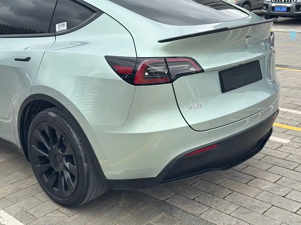 Tesla Model Y 2021 — фото 20