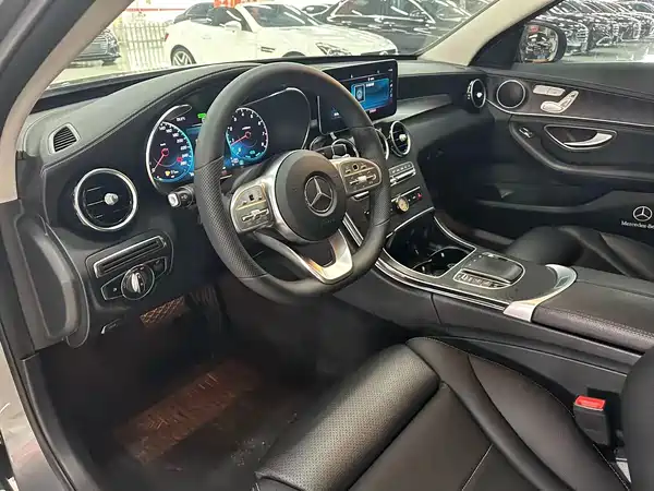 Mercedes-Benz C-Class 2020