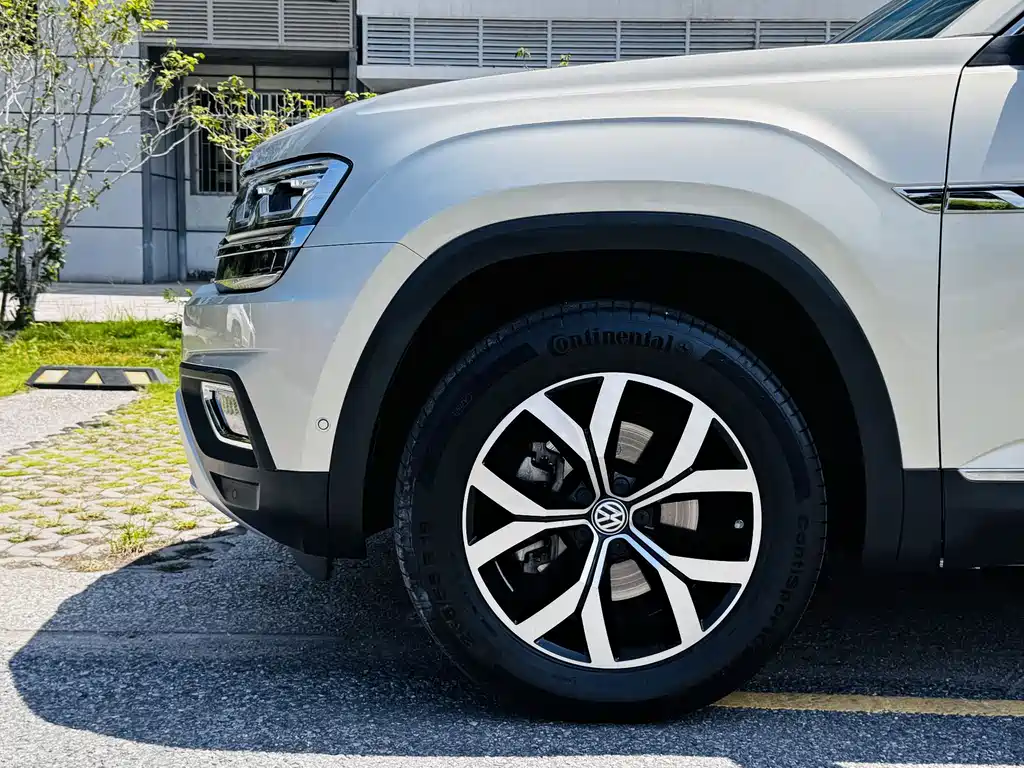 Volkswagen Teramont 2018 — фото 16