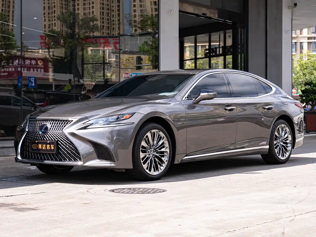Lexus LS 2020
