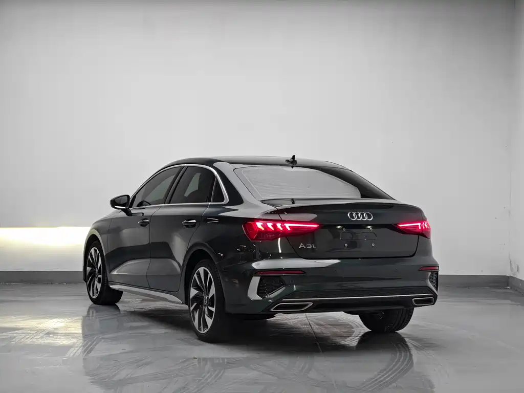 Audi A3 2023 — фото 6