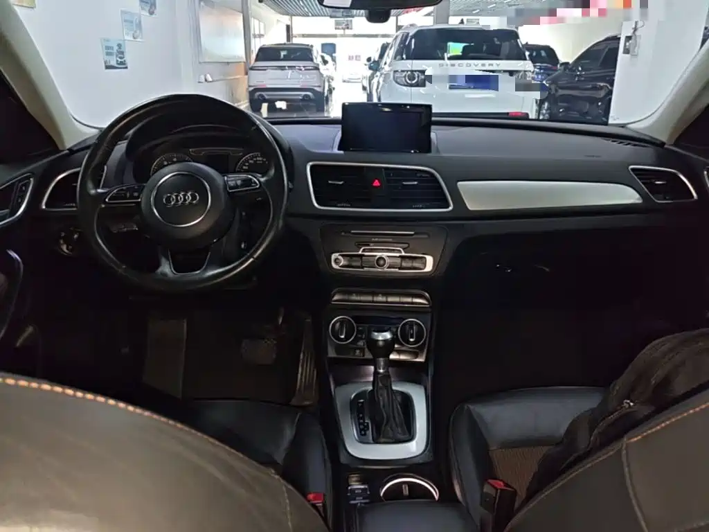 Audi Q3 2018 — фото 10