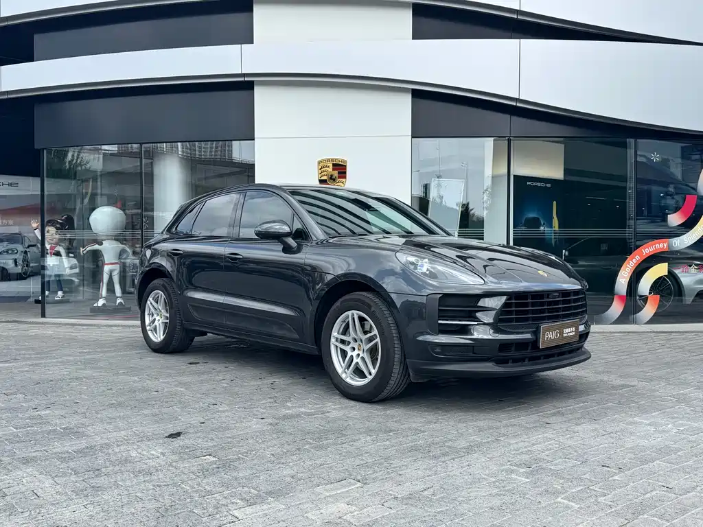 Porsche Macan 2021