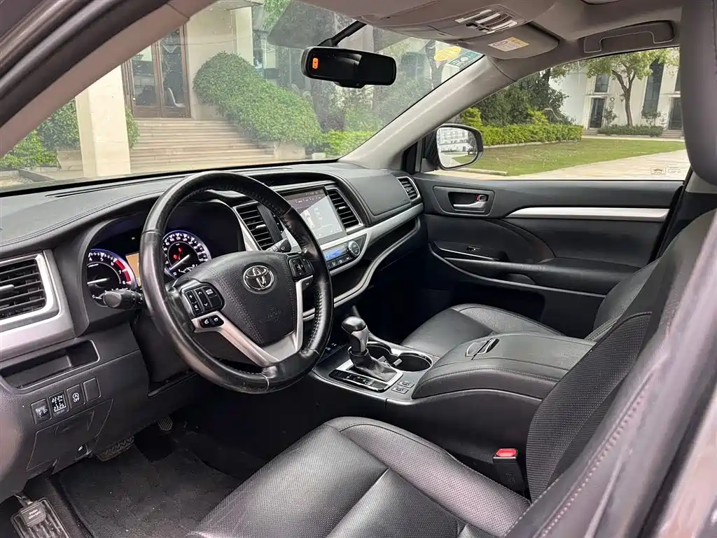 Toyota Highlander 2017