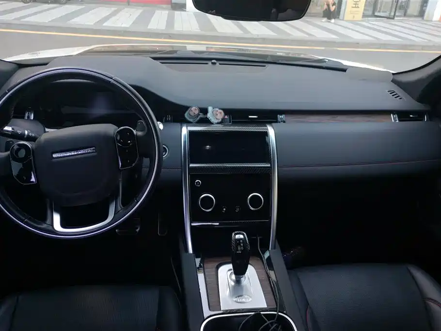 Land Rover Discovery Sport 2020 — фото 12