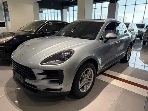 Porsche Macan 2020