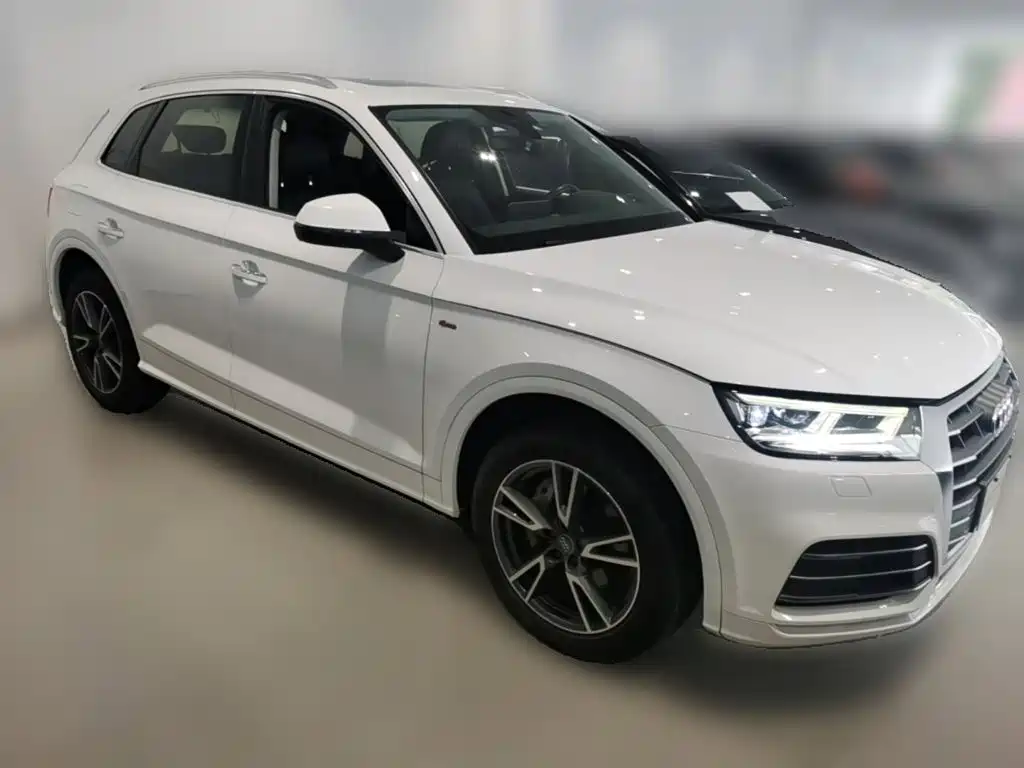 Audi Q5L 2019 — фото 6