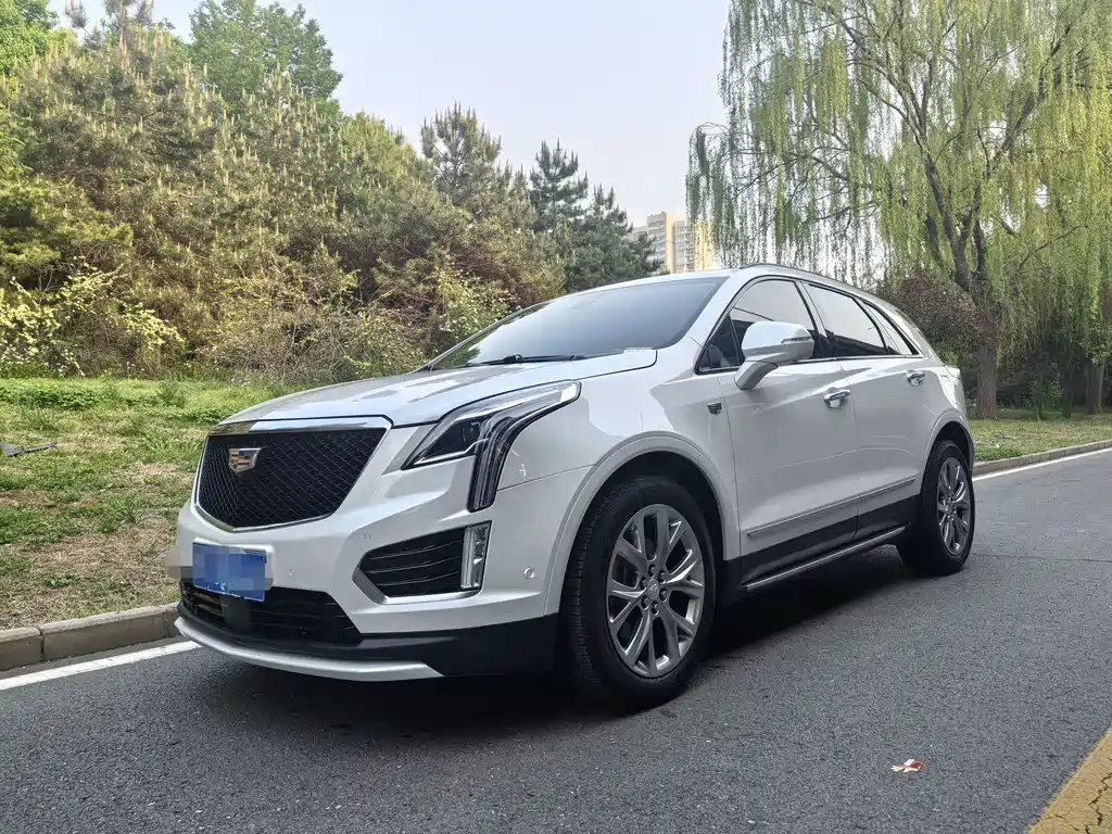 Cadillac XT5 2019 — фото 1
