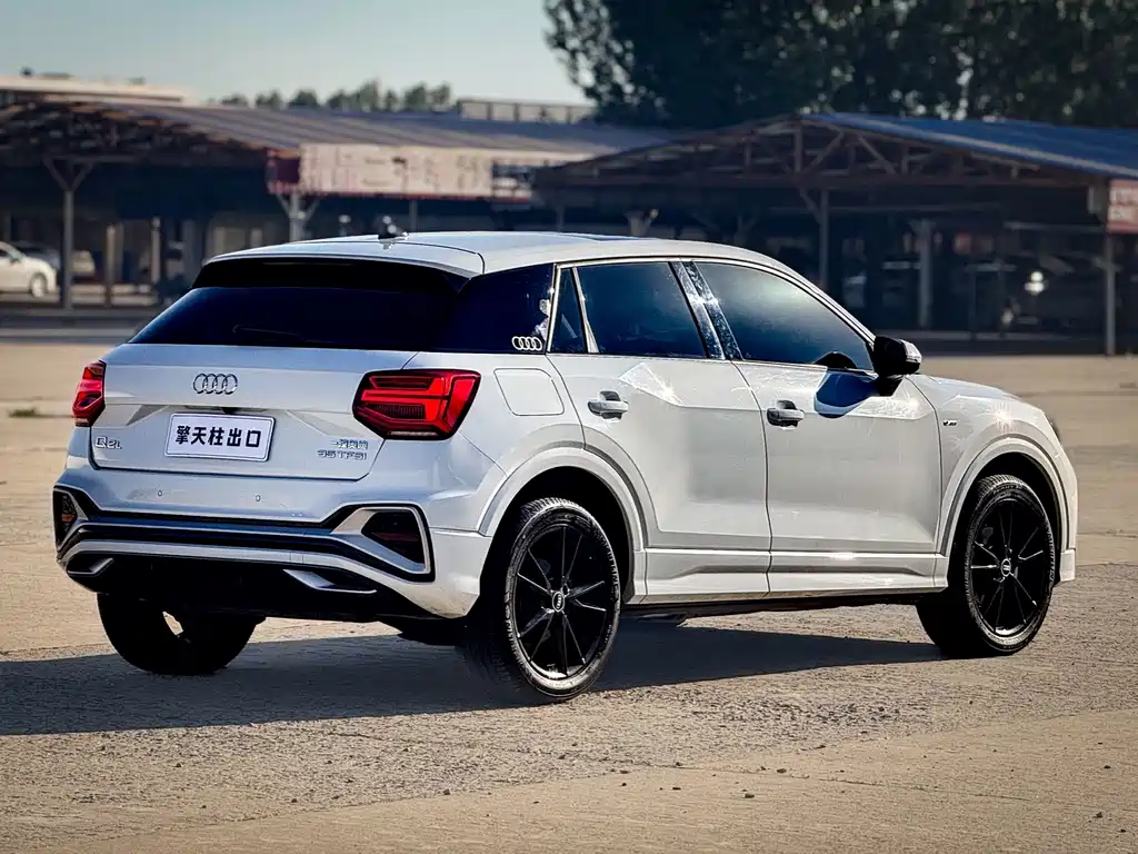 Audi Q2L 2021