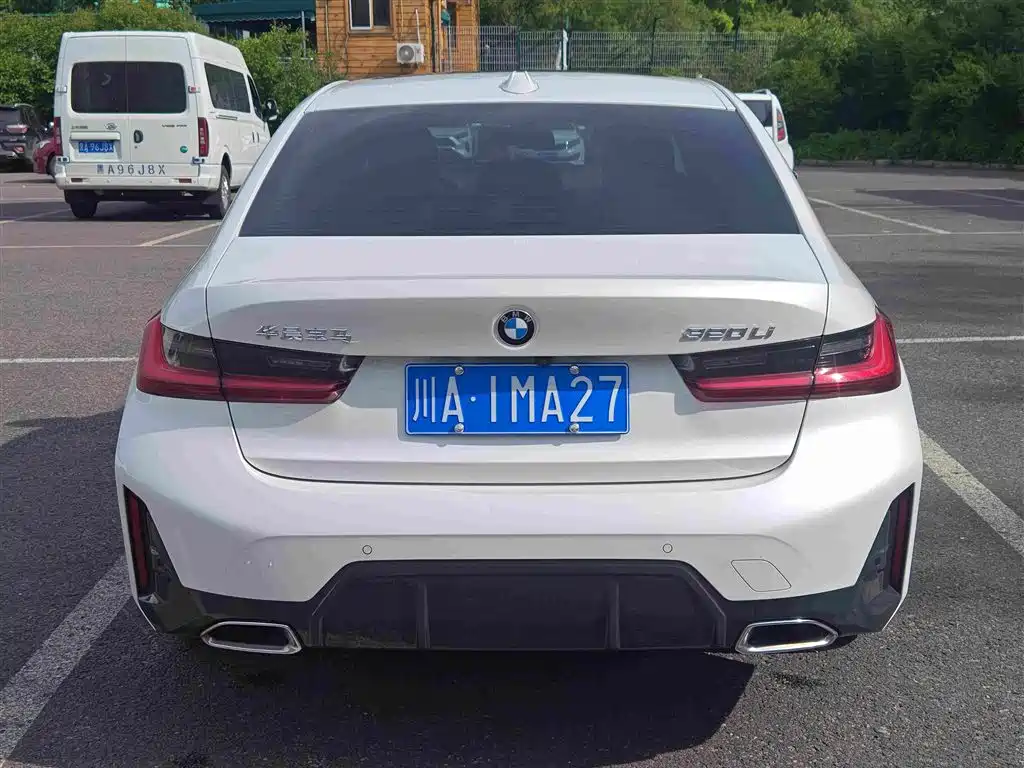BMW 3 Series 2023