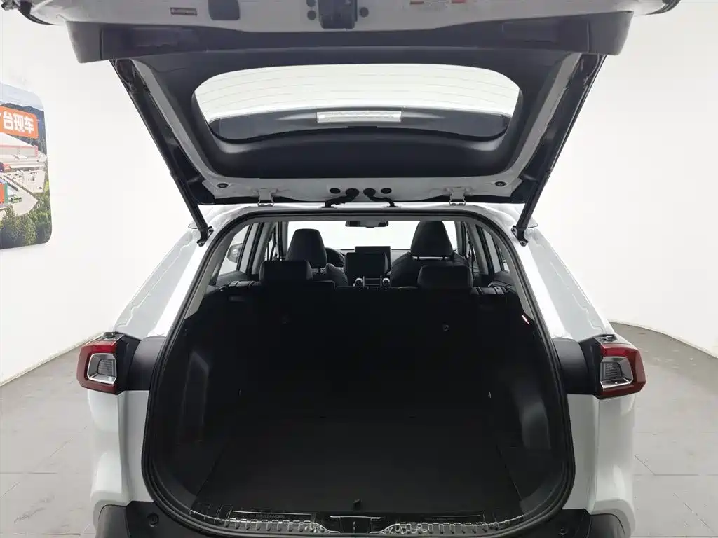 Toyota Wildlander 2021 — фото 16