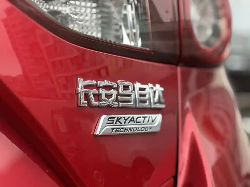 Mazda 3 Axela 2018 — фото 21