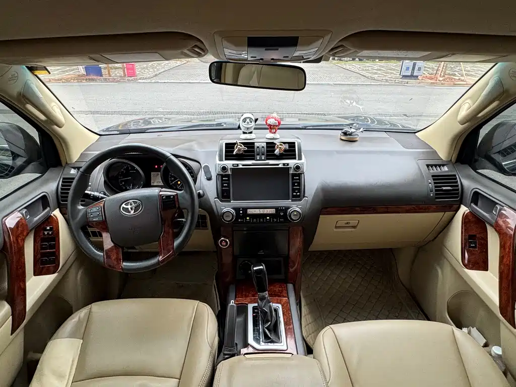 Toyota Prado 2015 — фото 6