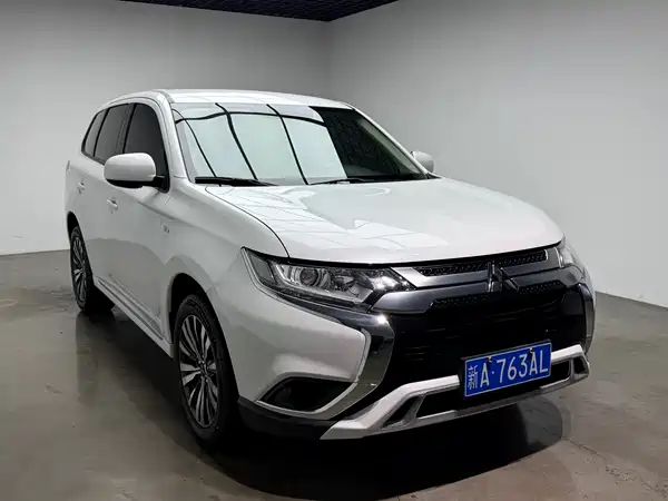 Mitsubishi Outlander 2021