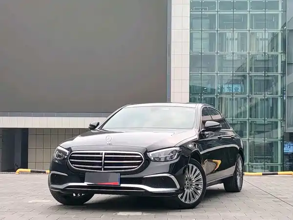 Mercedes-Benz E-Class 2023