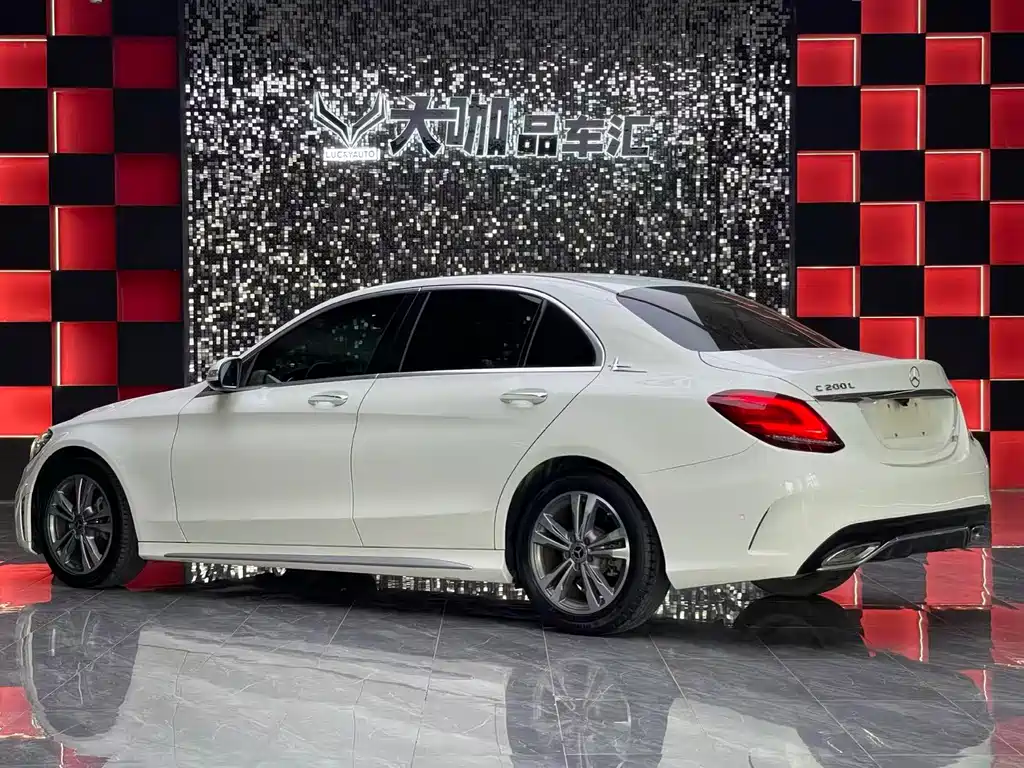 Mercedes-Benz C-Class 2020