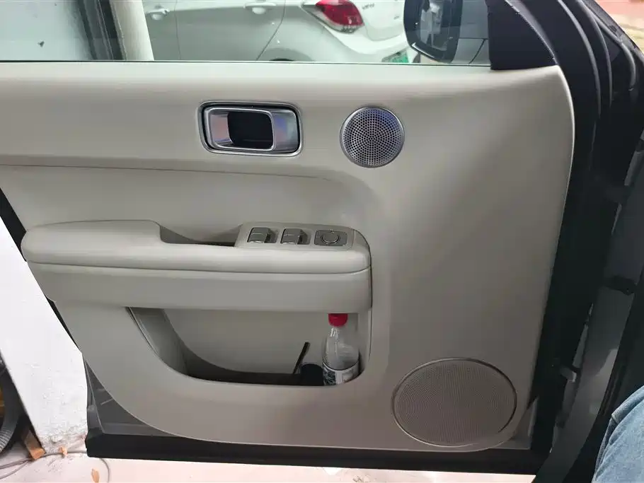 Li Auto Li L6 2024