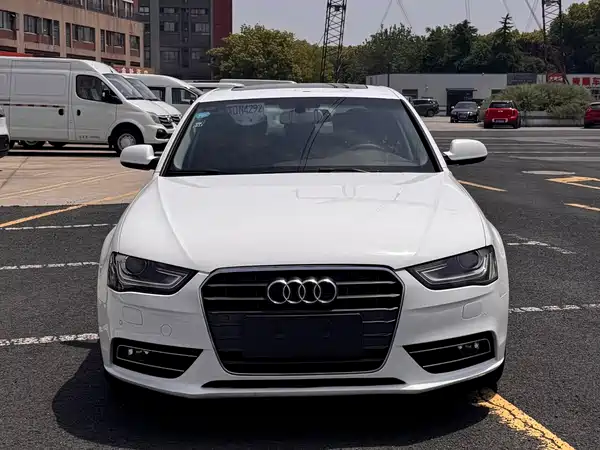 Audi A4L 2013