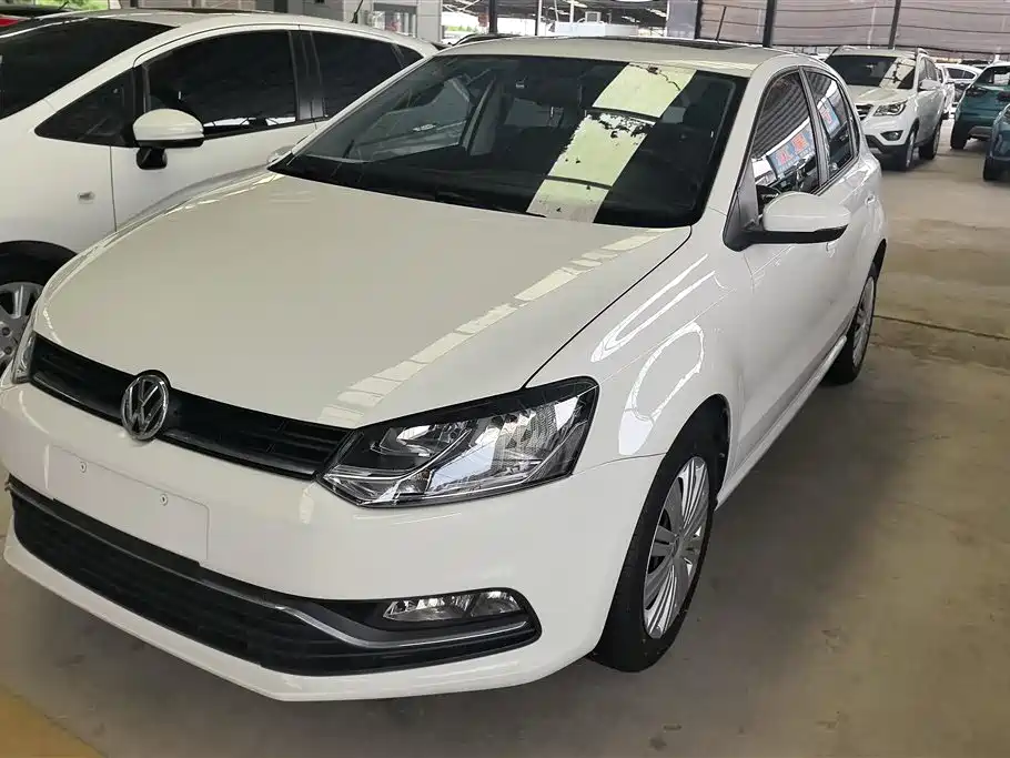 Volkswagen Polo 2018 — фото 1