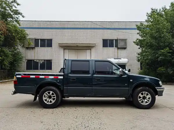Isuzu Pickup 2016