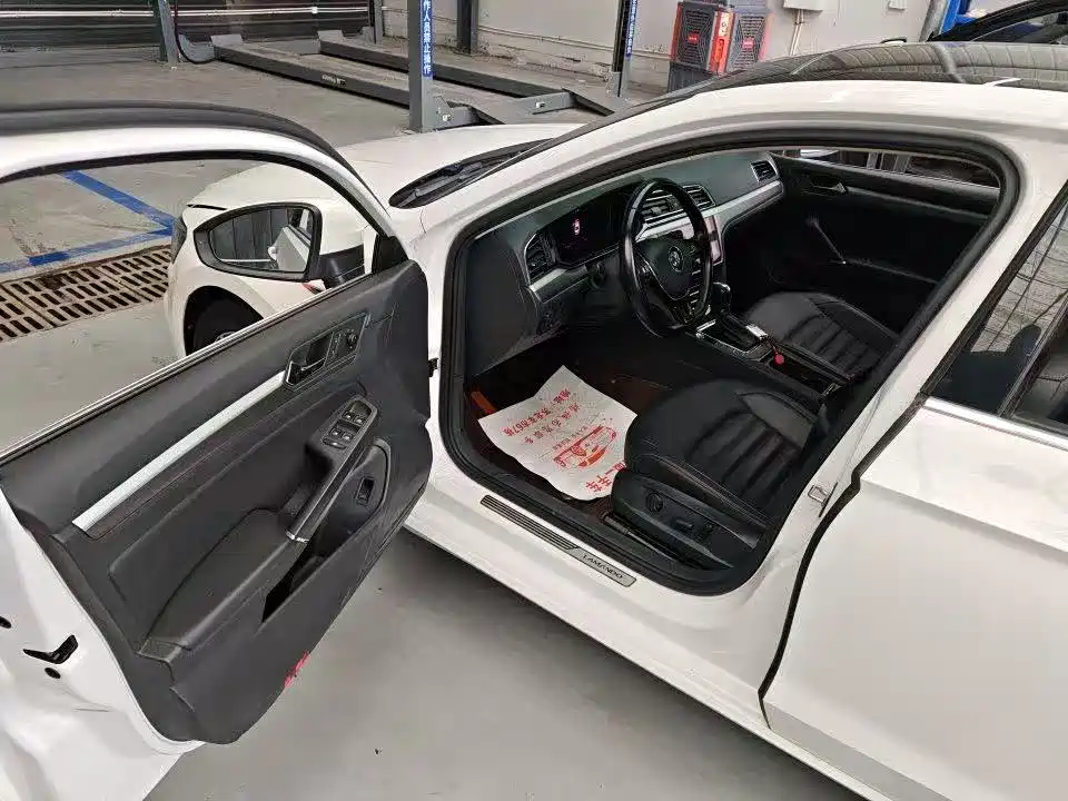 Volkswagen Lamando 2021