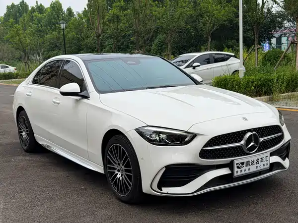 Mercedes-Benz C-Class 2025