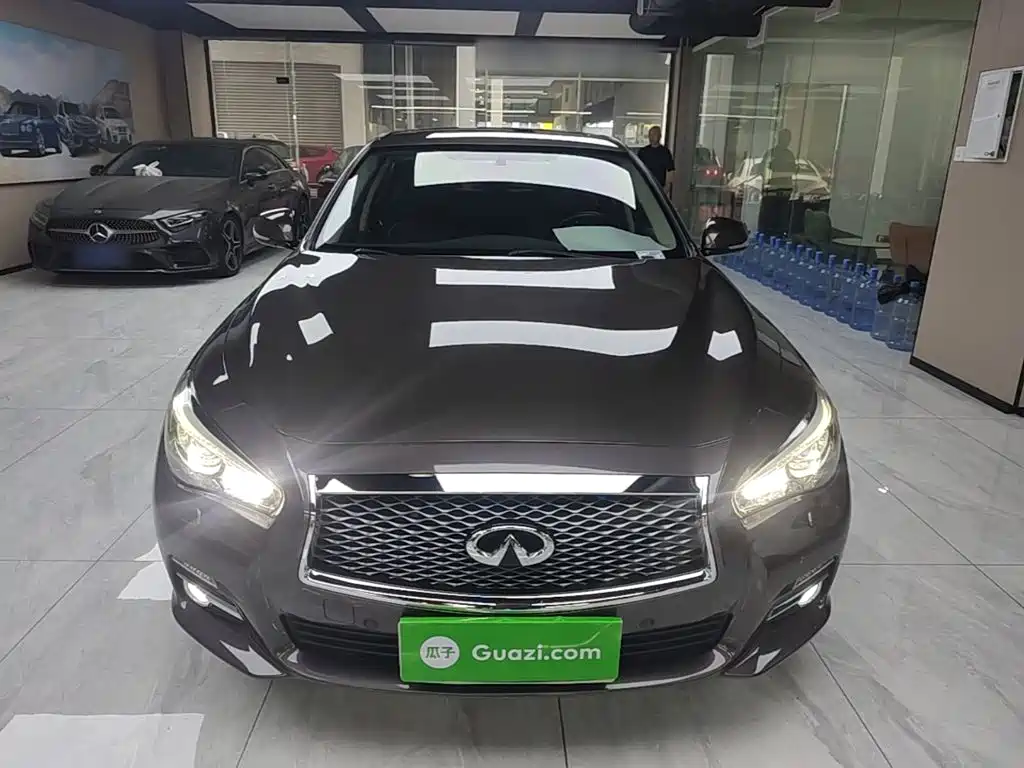 Infiniti Q50L 2017