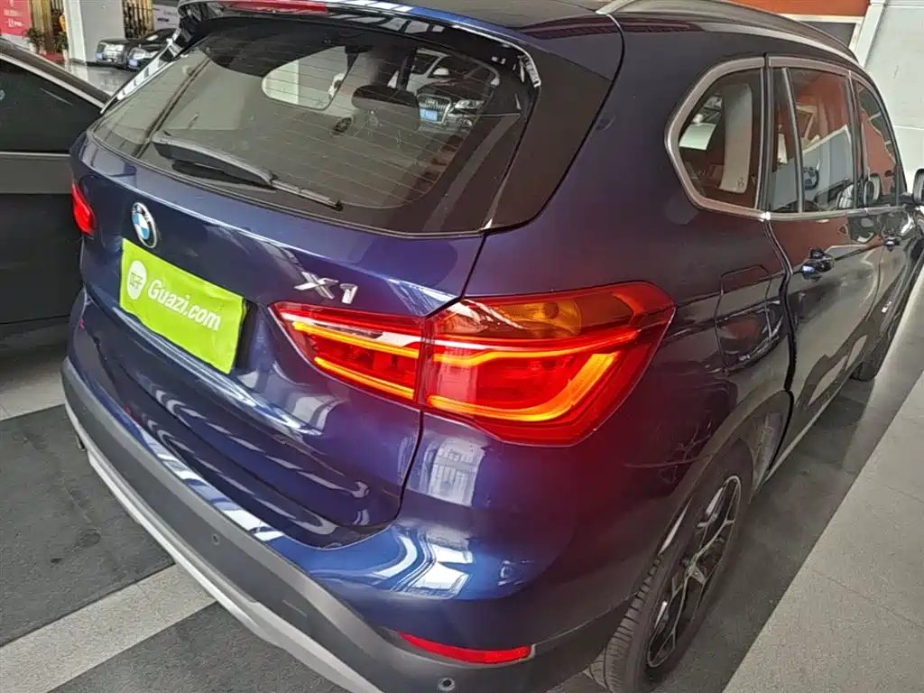 BMW X1 2018 — фото 8