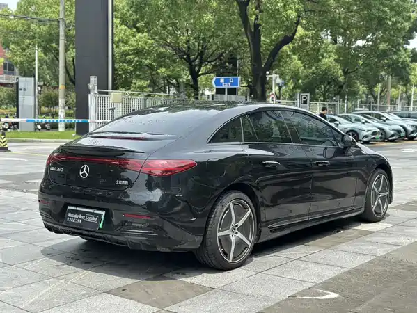 Mercedes-Benz EQE 2023