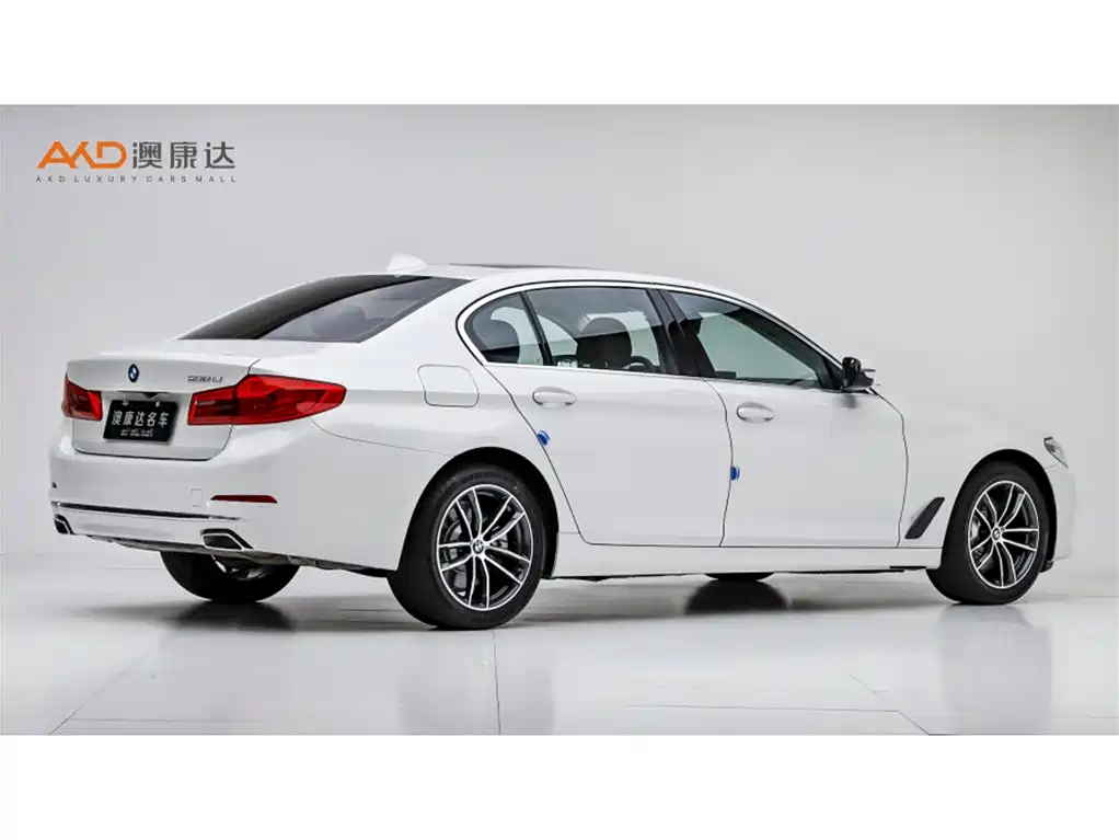 BMW 5 Series 2020 — фото 3