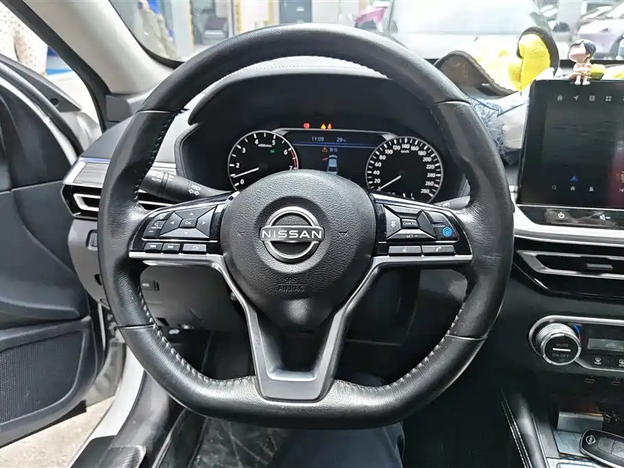 Nissan Teana 2023 — фото 15