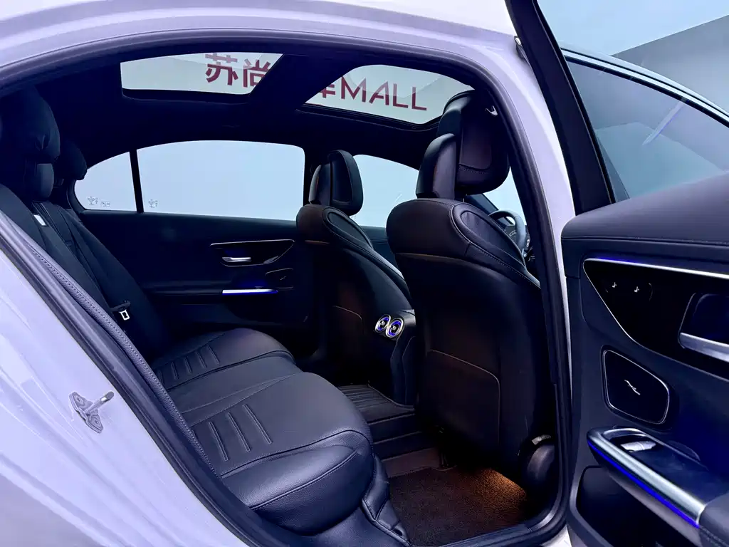 Mercedes-Benz C-Class 2023 — фото 8