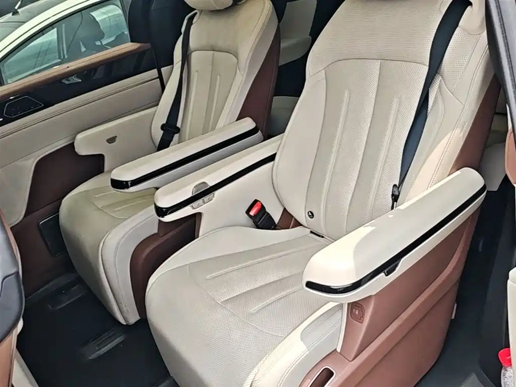 BYD Xia 2025 — фото 17