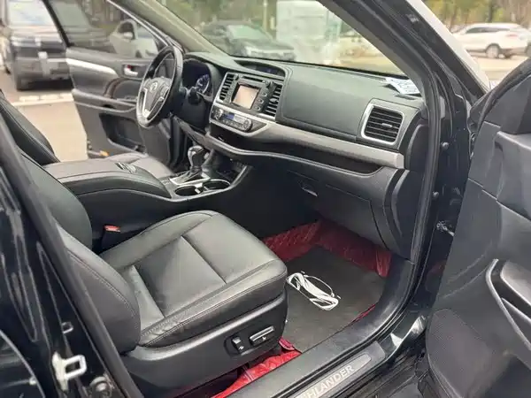 Toyota Highlander 2019