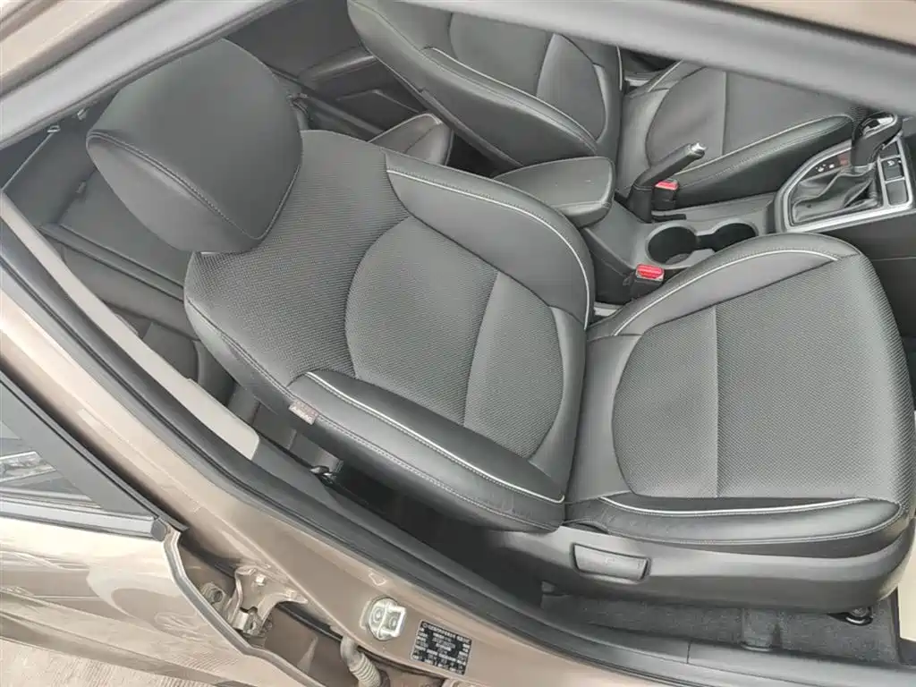 Hyundai ix25 2016 — фото 25
