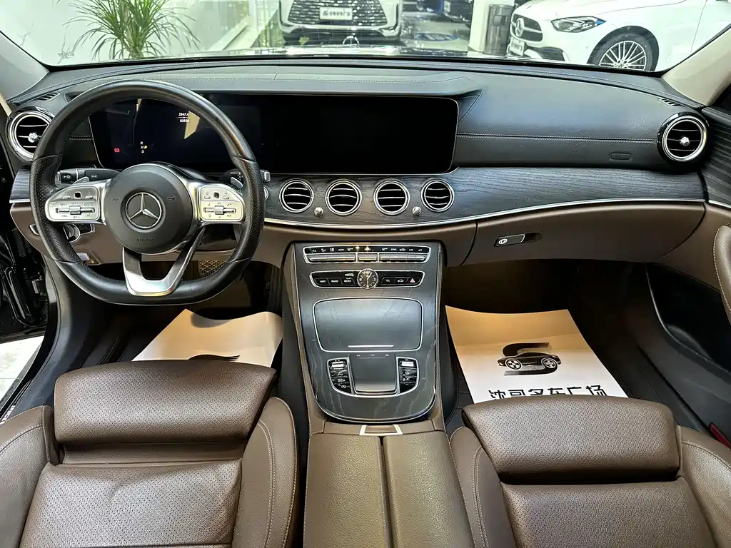 Mercedes-Benz E-Class 2019 — фото 6