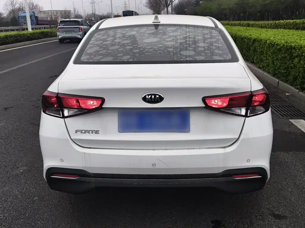 Kia Forte 2018 — фото 4