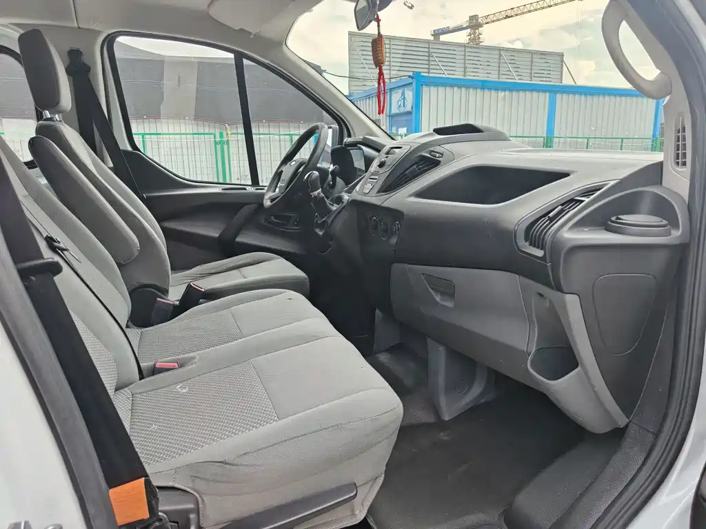 Ford Transit 2020 — фото 11