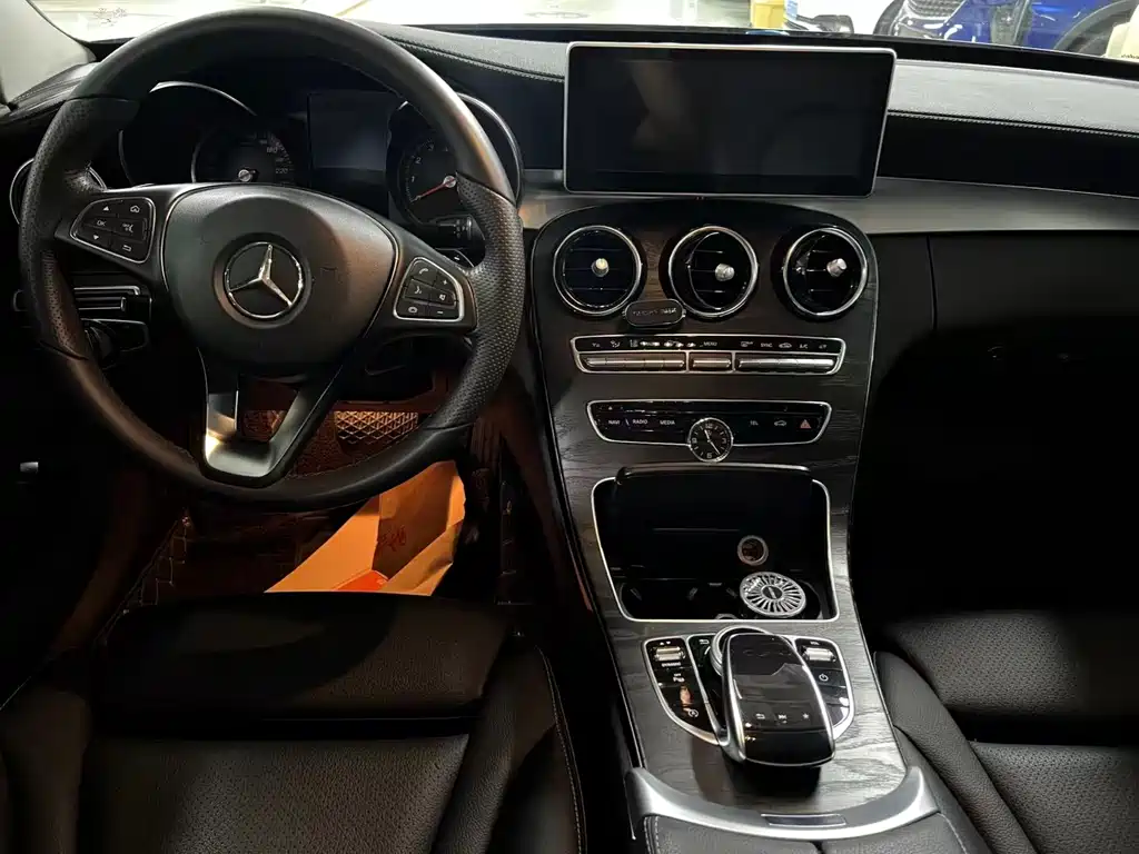 Mercedes-Benz C-Class 2017 — фото 12