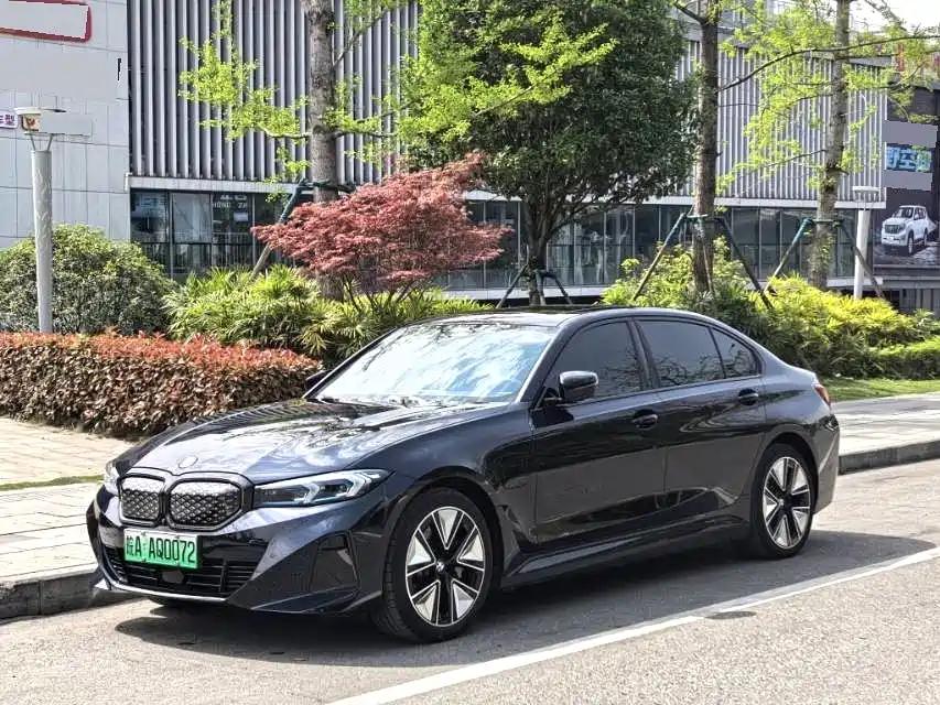 BMW i3 2024 — фото 1