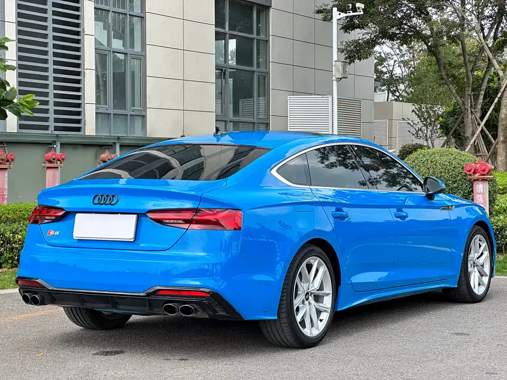 Audi A5 2022 — фото 6