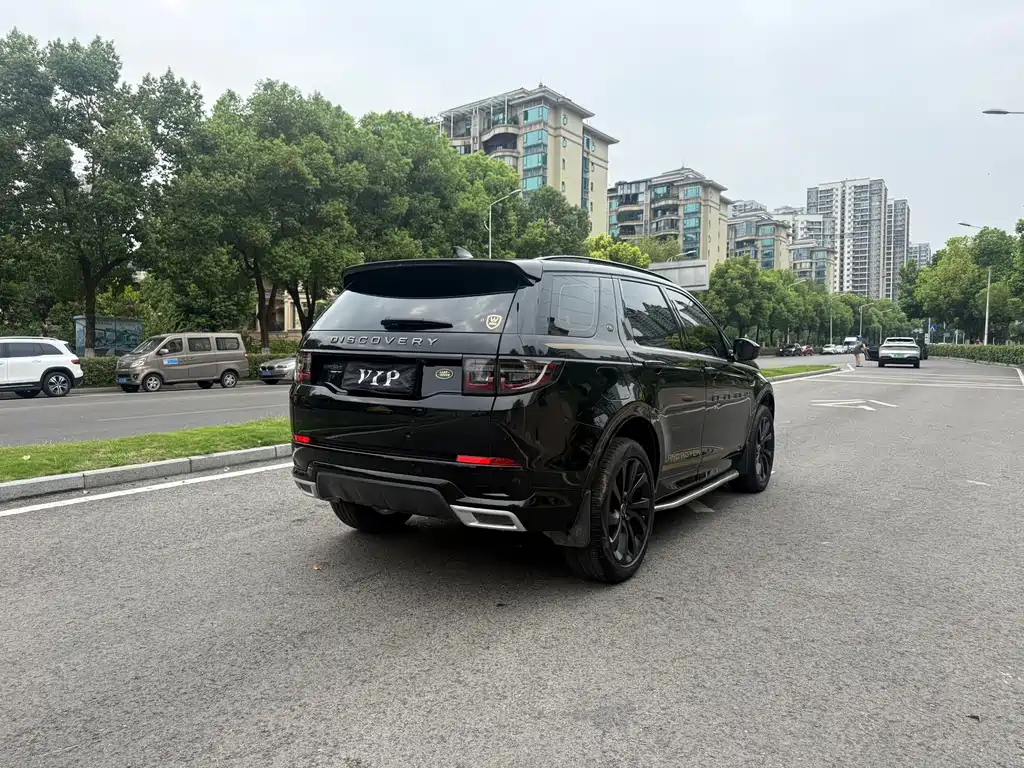 Land Rover Discovery Sport 2021 — фото 9